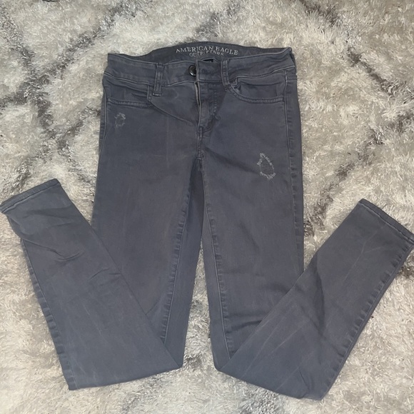 American Eagle Grey Jeans - Picture 2 of 5